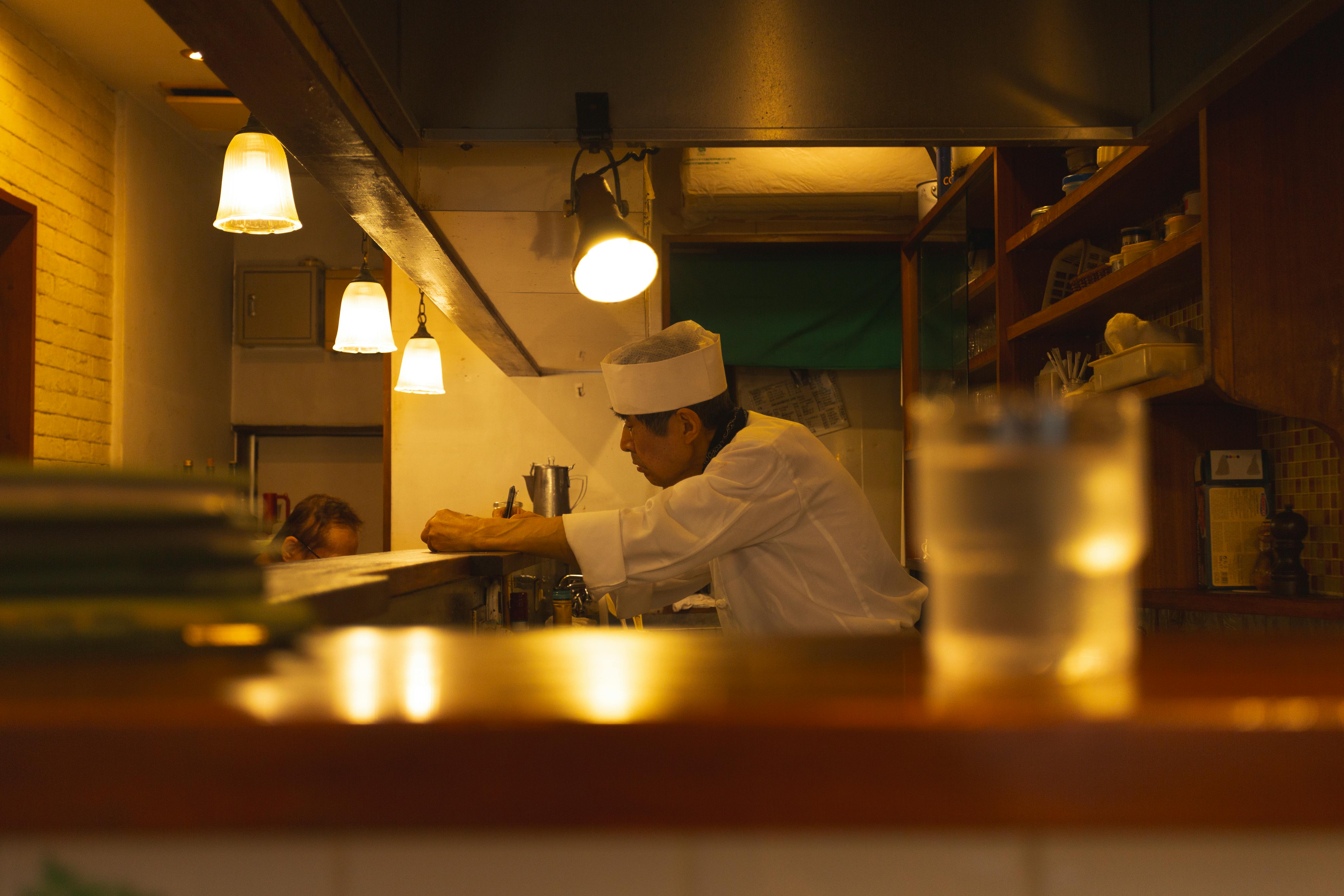 Winning in 2025: 8 Real Strategies to Boost your Restaurant's Bottom Line